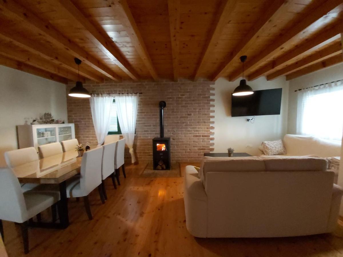 Villa Stone Pearl With Heated Swimming Pool Sveti Filip i Jakov Eksteriør billede