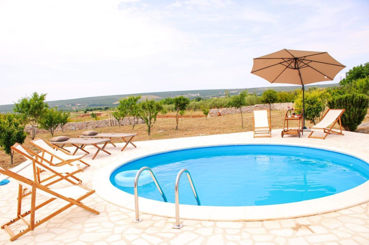 Villa Stone Pearl With Heated Swimming Pool Sveti Filip i Jakov Eksteriør billede