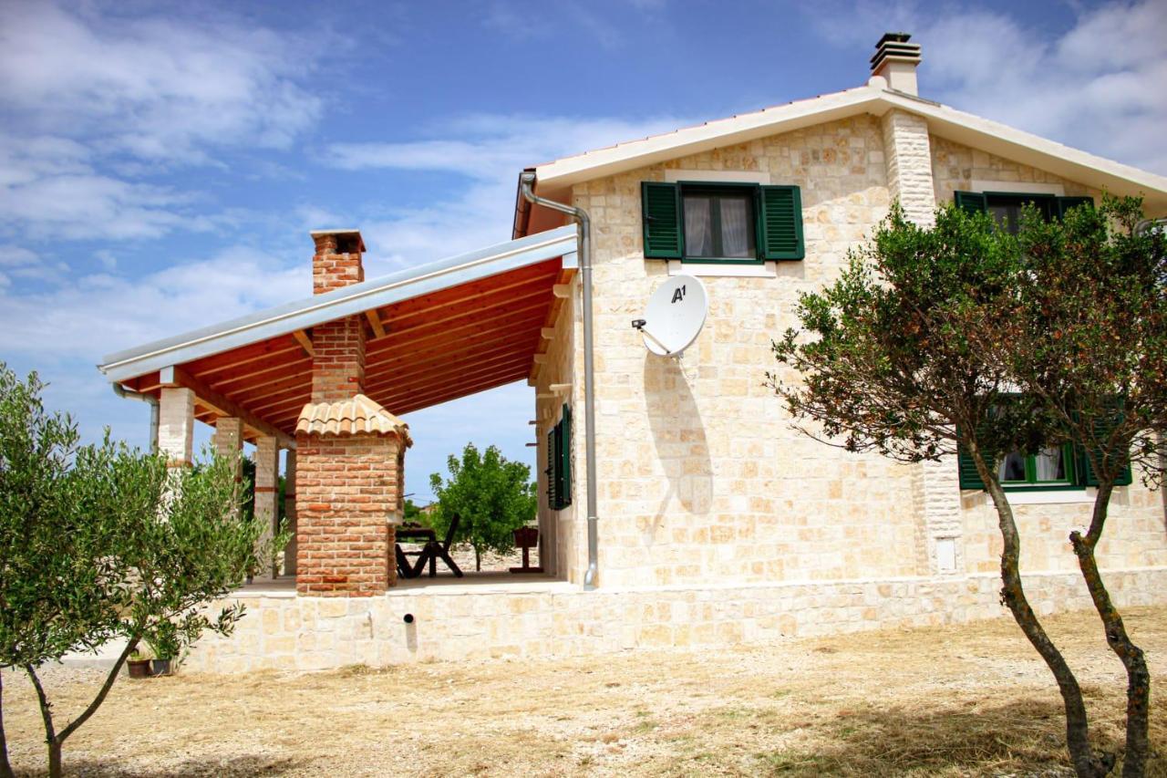Villa Stone Pearl With Heated Swimming Pool Sveti Filip i Jakov Eksteriør billede