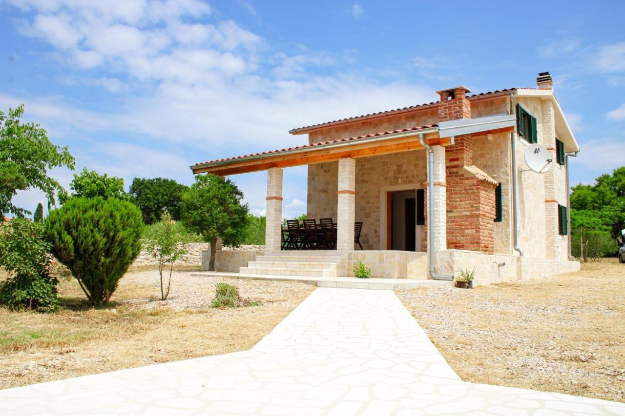Villa Stone Pearl With Heated Swimming Pool Sveti Filip i Jakov Eksteriør billede