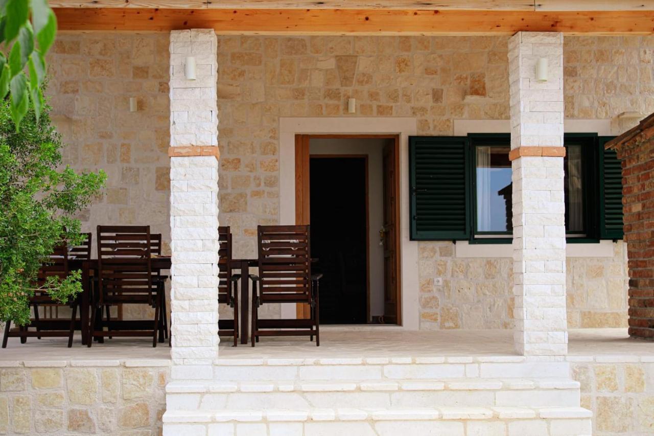 Villa Stone Pearl With Heated Swimming Pool Sveti Filip i Jakov Eksteriør billede