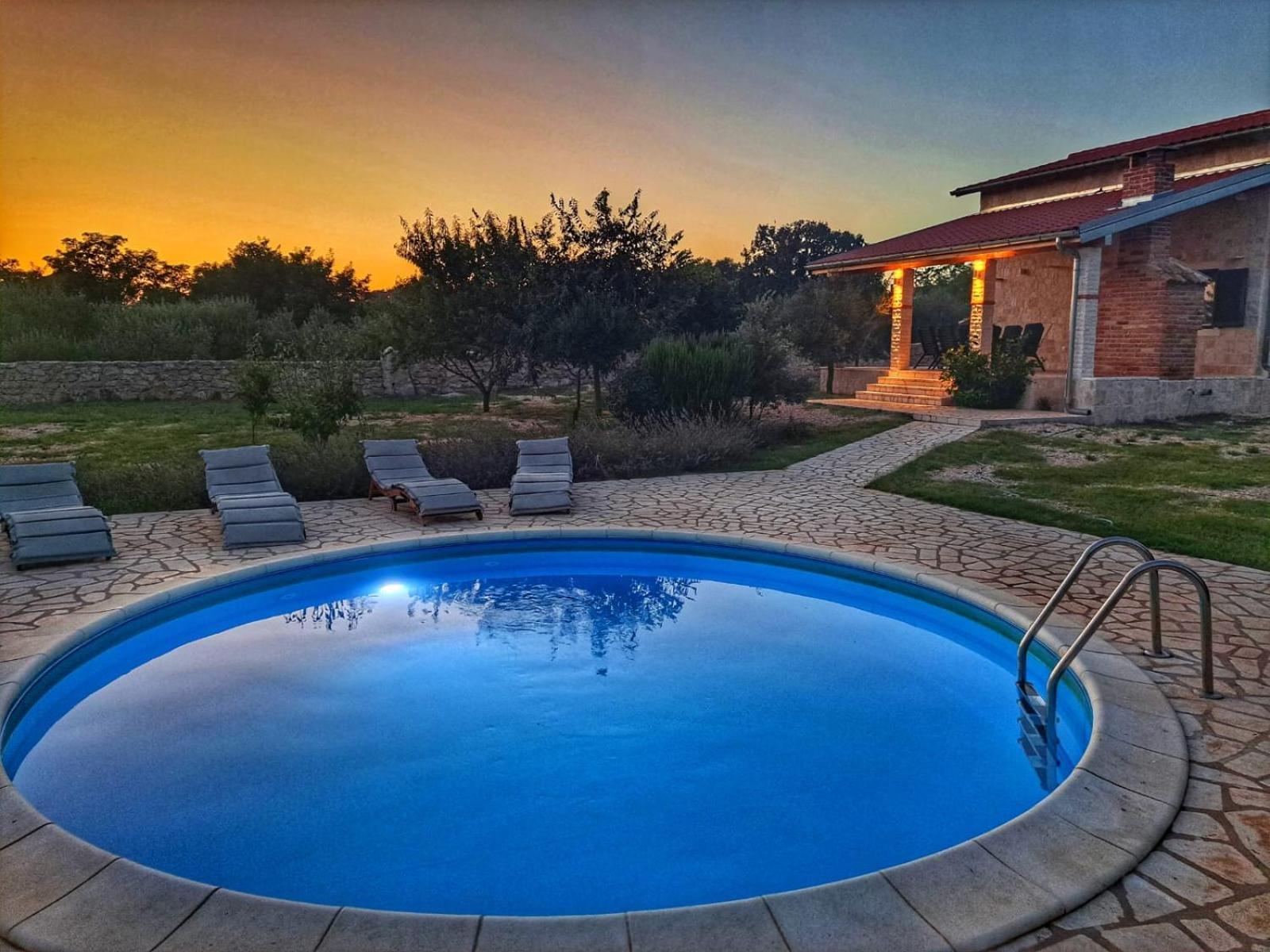 Villa Stone Pearl With Heated Swimming Pool Sveti Filip i Jakov Eksteriør billede